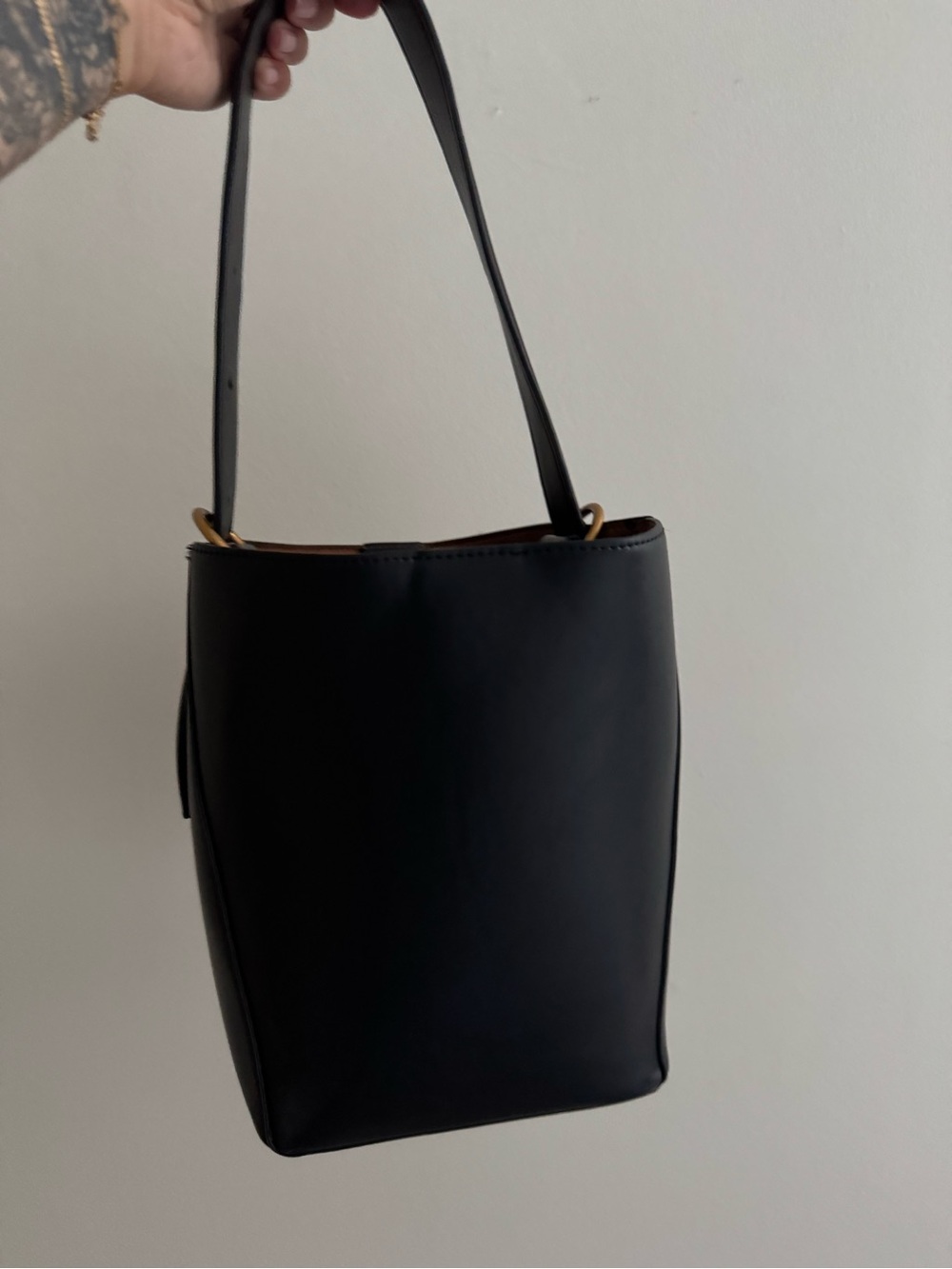 Zara - Black Bucket Bag (Missing long adjustable strap)